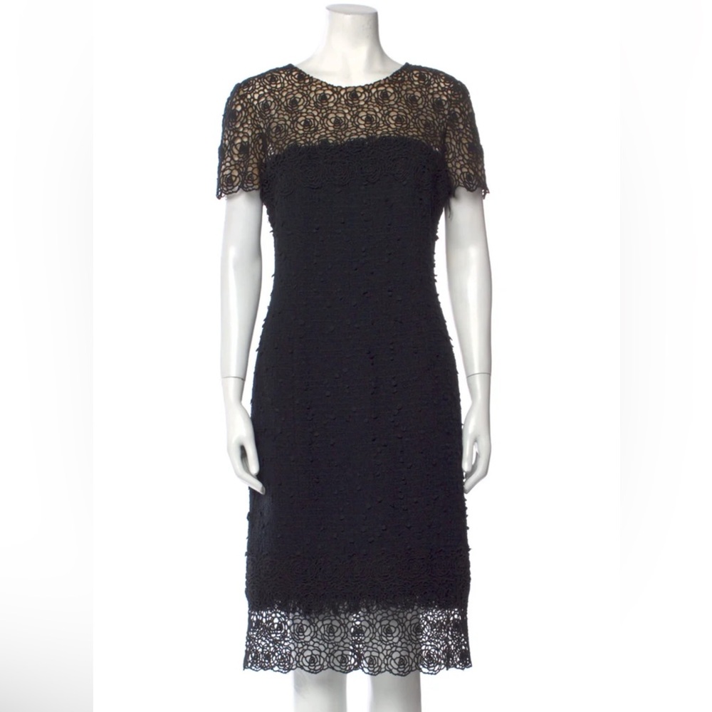 Oscar de la Renta black rose dress